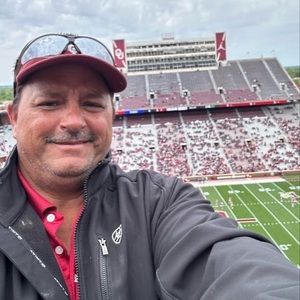 Meet your Posher, Johnny